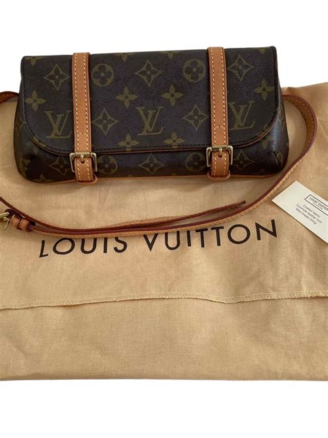 louis vuitton canvas looks cheap|louis vuitton canvas monogram.